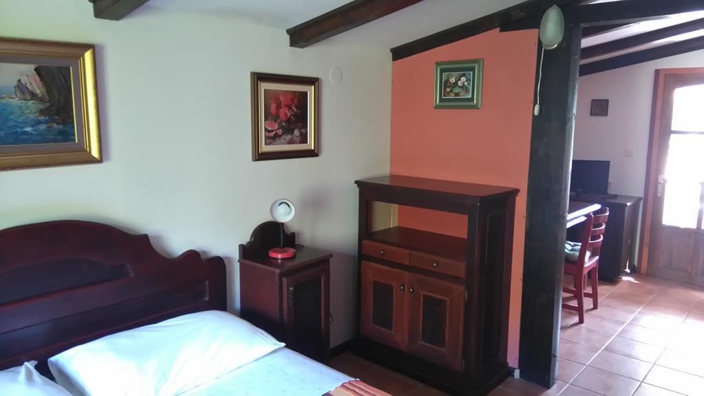 Apartments Picasso Komiza Phòng bức ảnh